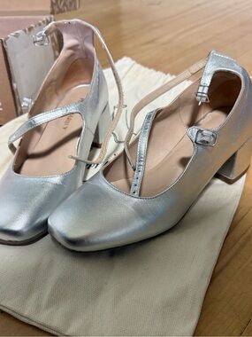 Poppy Barley Silver Mary Jane Heel